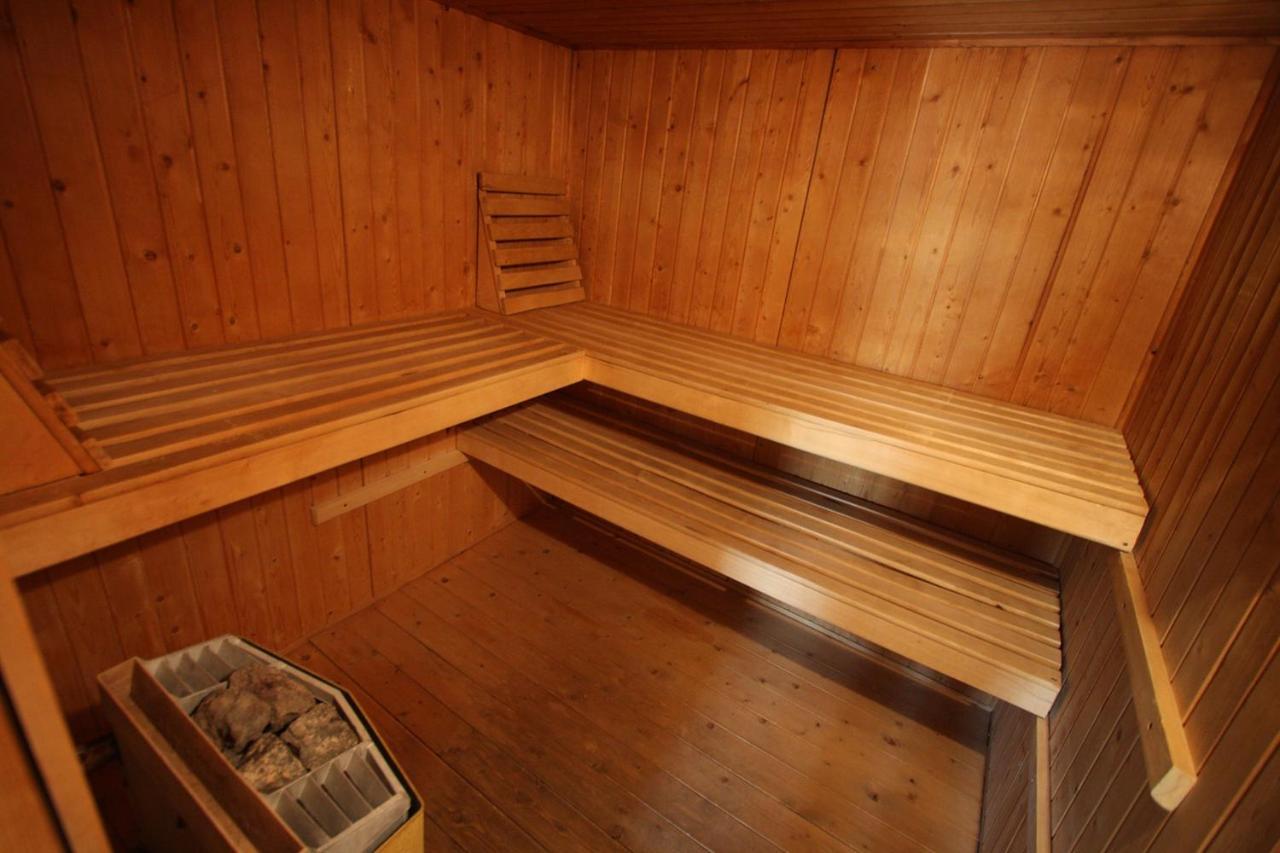 Appartement Met Eigen Sauna En Sport-En Spelruimte Ee Zewnętrze zdjęcie